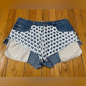 Urban Renewal x Levi’s: Upcycled shorts!
